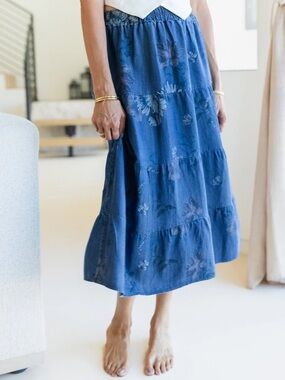 Splendid Iris Blue Floral Tiered Midi Skirt